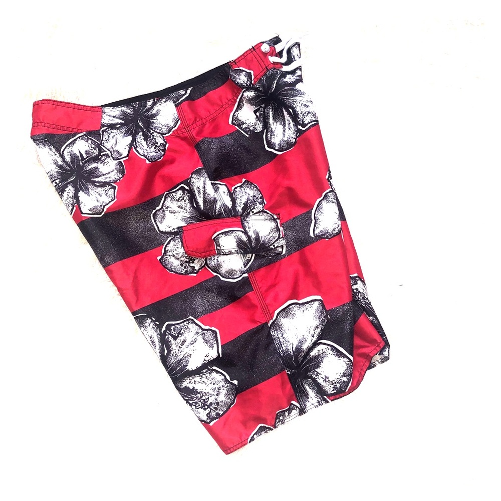 Men’s swim trunks/board shorts